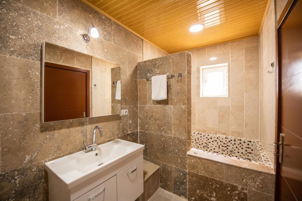Capiedra Hotel Учисар Экстерьер фото