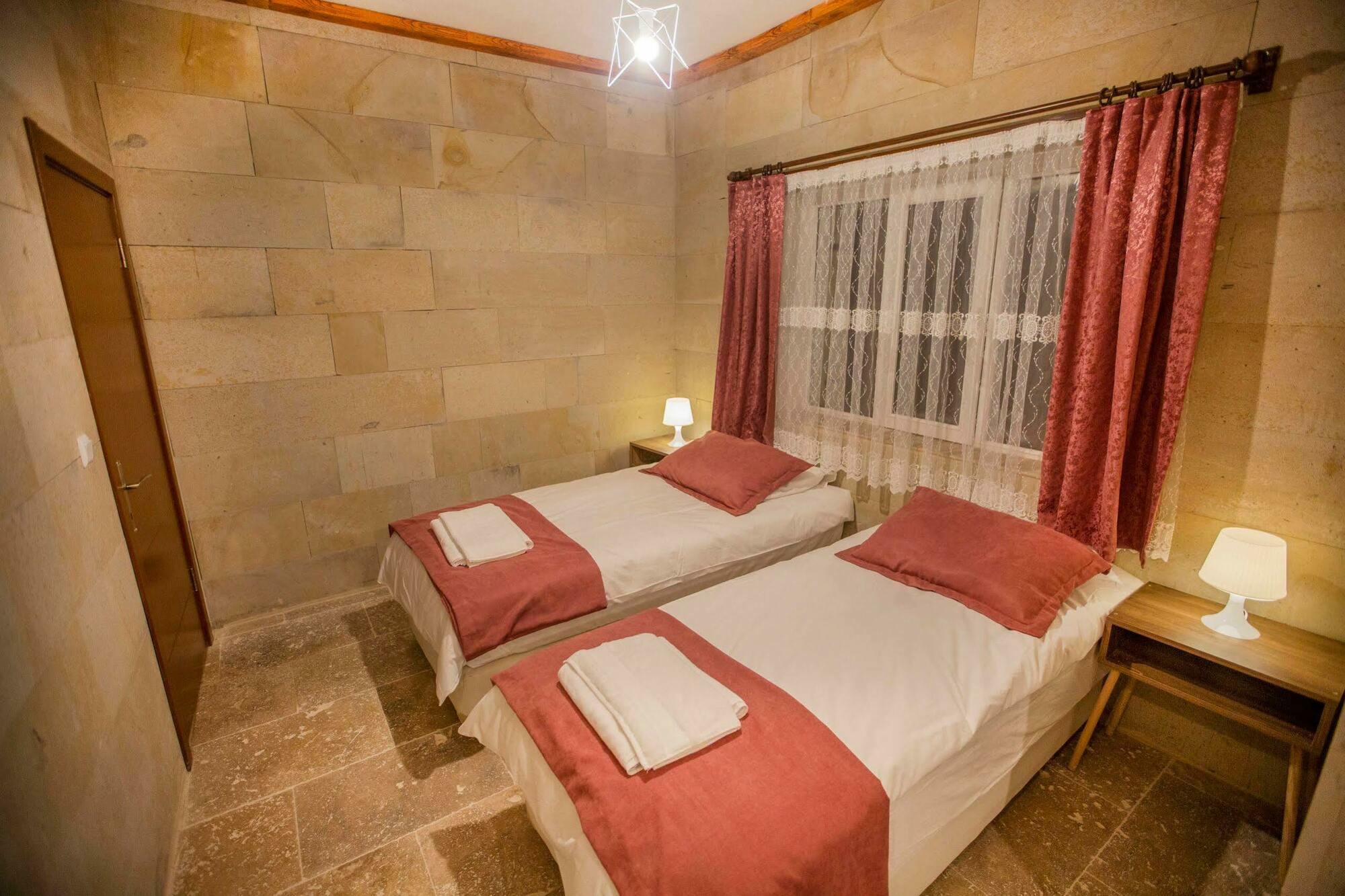 Capiedra Hotel Учисар Экстерьер фото